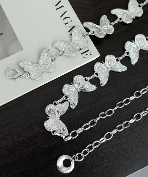 【極美品】d.i.a バタフライチェーンベルト　蝶モチーフ 激レア d i a ラビットファー ベルト 蝶々 チェーン ベルト