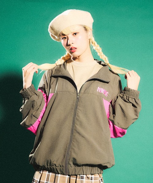 PUNYUS - プニュズ 切り替えナイロンジャケット セール】切り替えナイロンジャケット（ナイロンジャケット