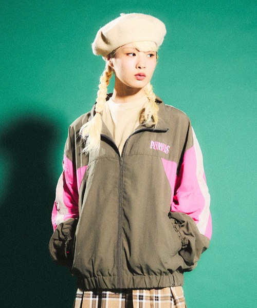 PUNYUS(プニュズ)の「切り替えナイロンジャケット(ナイロンジャケット・レディース・カーキ/ブラック/ブルー・2/3/4)」の12枚目の写真