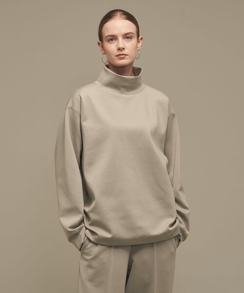 UNDER ARMOUR（アンダーアーマー）の「＜UNDER ARMOUR ｜ UNITED ARROWS＞ ラッシュ ポンチ スウェット ロングスリーブ モックネックTシャツ（Tシャツ/カットソー・メンズ・ベージュ/ブラック・XL/L/S/M）」の6枚目の写真