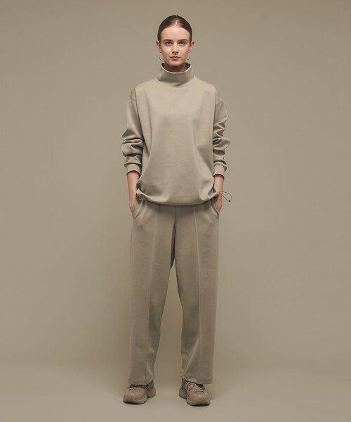 UNDER ARMOUR（アンダーアーマー）の「＜UNDER ARMOUR ｜ UNITED ARROWS＞ ラッシュ ポンチ スウェット ロングスリーブ モックネックTシャツ（Tシャツ/カットソー・メンズ・ベージュ/ブラック・XL/L/S/M）」の3枚目の写真