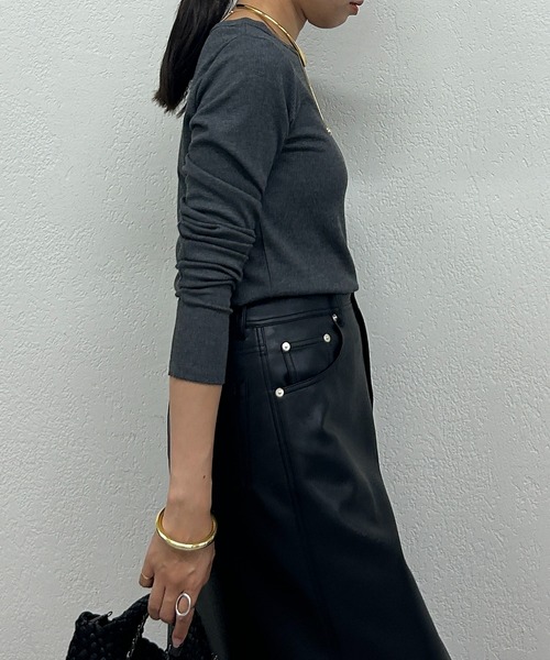 LOUNGEDRESS（ラウンジドレス）の「BASICテレコロンT（Tシャツ/カットソー・レディース・ブラック/オフホワイト/チャコールグレー/ライトグレー・FREE）」の16枚目の写真