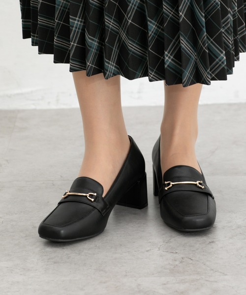 Honeys（ハニーズ）の「ビット付ヒールローファー（ローファー・レディース・ブラック/モカ/アイボリー・S/M/L/LL）」の6枚目の写真