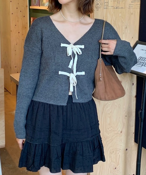 Teem Store(チームストア)の「リボン ショート カーディガン 長袖ニットトップス(カーディガン/ボレロ・レディース・ブラック/グリーン/ピンク/グレー/アイボリー・F)」の11枚目の写真