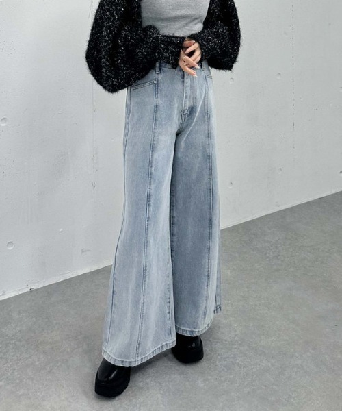 archives（アルシーヴ）の「リボン刺繍ワイドデニム（デニムパンツ