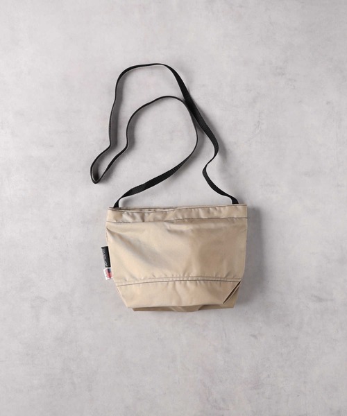 Right-on（ライトオン）の「【MELO】ミニトートショルダー（ショルダーバッグ・メンズ・ベージュ/パープル/ダークグリーン/ブラック・ONE SIZE）」の7枚目の写真