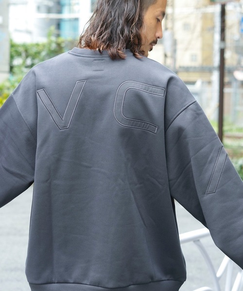 RVCA(ルーカ)の「RVCA メンズ FAKE RVCA CR トレーナー 【2024年秋冬モデル】/ルーカロゴバックプリントプルオーバースウェットトレーナー(スウェット・メンズ・ワインレッド/ホワイト/チャコールグレー/ブラック/グリーン系その他・SMALL/MEDIUM/LARGE/X-LARGE/XX-LARGE)」の14枚目の写真