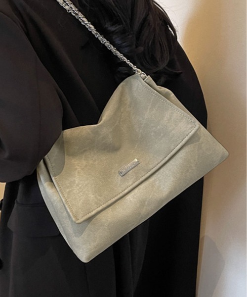 kirakiraShop(キラキラショップ)の「フェイクレザー チェーン ショルダーバッグ(ショルダーバッグ・レディース・ブラック/ブルー/ベージュ・FREE)」の6枚目の写真