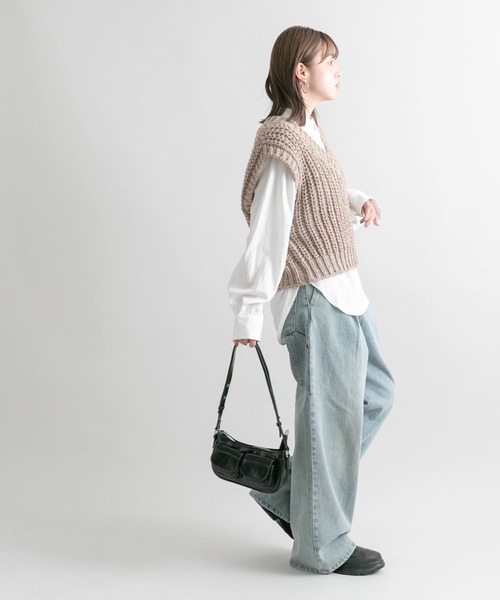 KBF（ケイビーエフ）の「チャンキーニットベスト（ニット/セーター・レディース・ダークグレー/キャメル・ONE）」の7枚目の写真