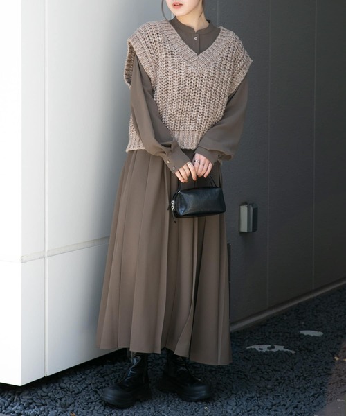 KBF（ケイビーエフ）の「チャンキーニットベスト（ニット/セーター・レディース・ダークグレー/キャメル・ONE）」の12枚目の写真