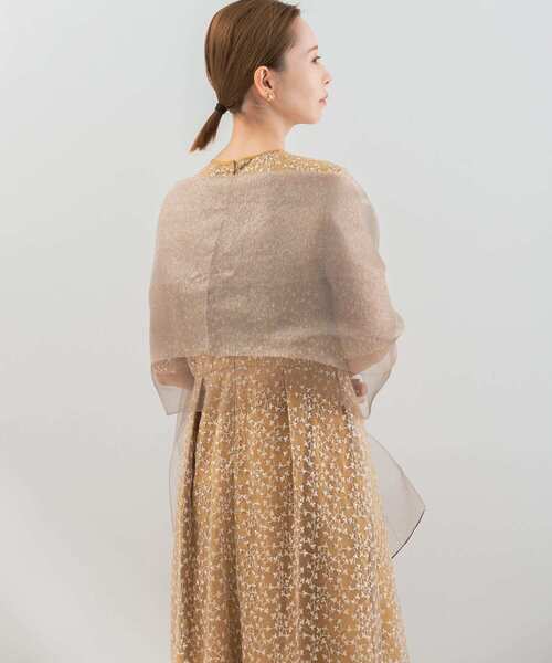 URBAN RESEARCH ROSSO WOMEN（アーバンリサーチ　ロッソ）の「ラメシルクストール（ストール/ショール・レディース・ゴールド系その他・FREE）」の2枚目の写真