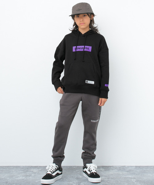 CONVERSE(コンバース)の「【裏起毛】CONVERSE 別注高周波プリントフーディートレーナー(パーカー・キッズ・杢グレー/ブラック/チャコールグレー・130/140/150/160)」の4枚目の写真