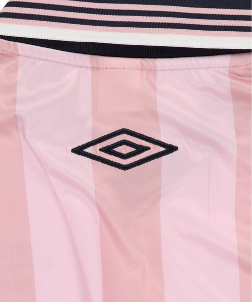 UMBRO(アンブロ)の「【UMBRO/アンブロ】ショート丈サッカーTシャツ(Tシャツ/カットソー・レディース・ブラック/オフホワイト/ネイビー/ピンク・ONESIZE)」の11枚目の写真