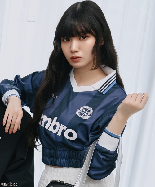 UMBRO(アンブロ)の「【UMBRO/アンブロ】ショート丈サッカーTシャツ(Tシャツ/カットソー・レディース・ブラック/オフホワイト/ネイビー/ピンク・ONESIZE)」の13枚目の写真