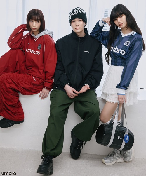 UMBRO(アンブロ)の「【UMBRO/アンブロ】ショート丈サッカーTシャツ(Tシャツ/カットソー・レディース・ブラック/オフホワイト/ネイビー/ピンク・ONESIZE)」の15枚目の写真