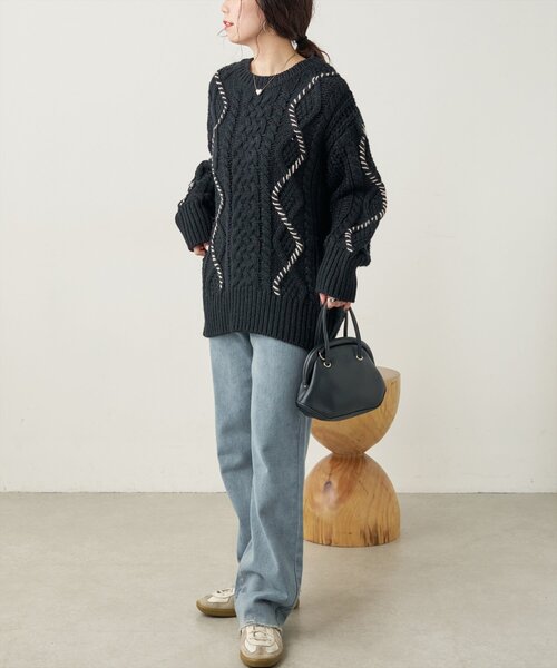 natural couture（ナチュラルクチュール）の「配色ラインゆるケーブルニット（ニット/セーター・レディース・ブルー/チャコールグレー/アイボリー/ブラック・FREE）」の18枚目の写真