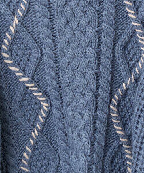 natural couture（ナチュラルクチュール）の「配色ラインゆるケーブルニット（ニット/セーター・レディース・ブルー/チャコールグレー/アイボリー/ブラック・FREE）」の5枚目の写真
