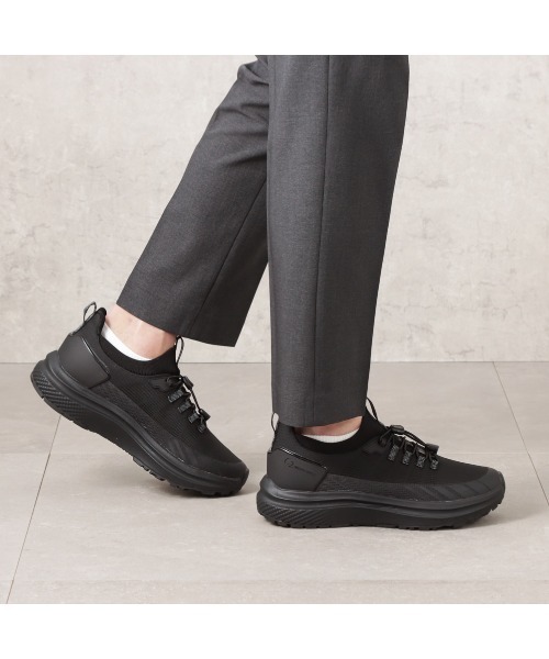 美品　On cloud スニーカー　23cm ブラック　防水 楽天市場】【特別クーポン付き】オン On Cloud Hi Waterproof