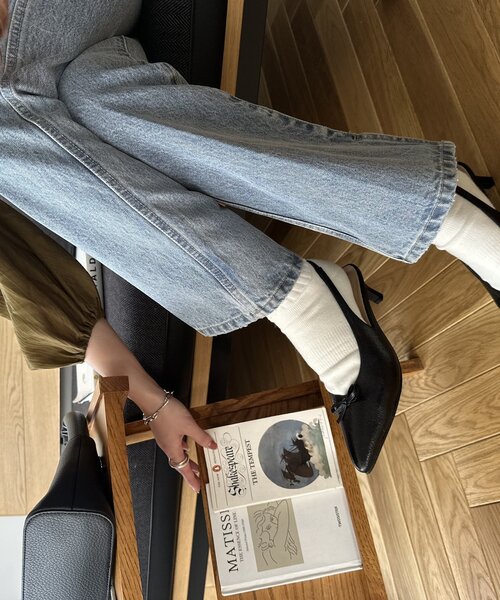 DISCOAT（ディスコート）の「リボンピンヒールパンプス（パンプス・レディース・シルバー/ブラック・MEDIUM/LARGE）」の4枚目の写真