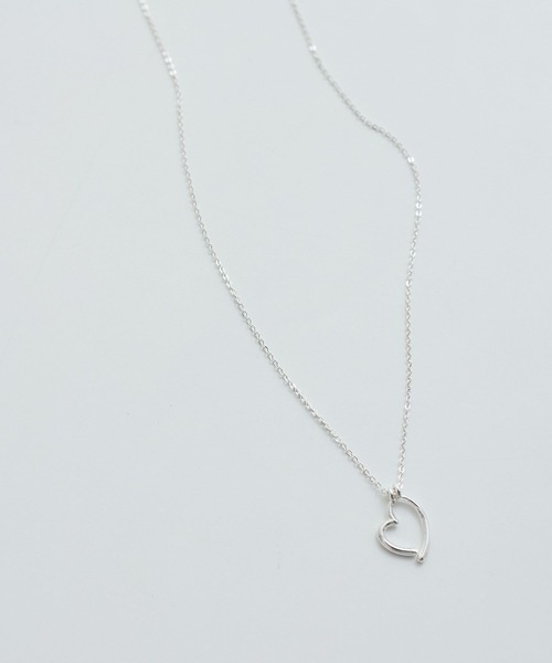 VIS（ビス）の「スウィングハートラインネックレス（ネックレス・レディース・シルバー/ゴールド・FREE）」の4枚目の写真
