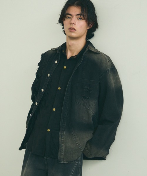 Shoowtime(ショウタイム)の「vintage wash black denim shirt / ビンテージウォッシュブラックデニムシャツ(シャツ/ブラウス・メンズ・ブラック系・MEDIUM/LARGE/X-LARGE)」の3枚目の写真