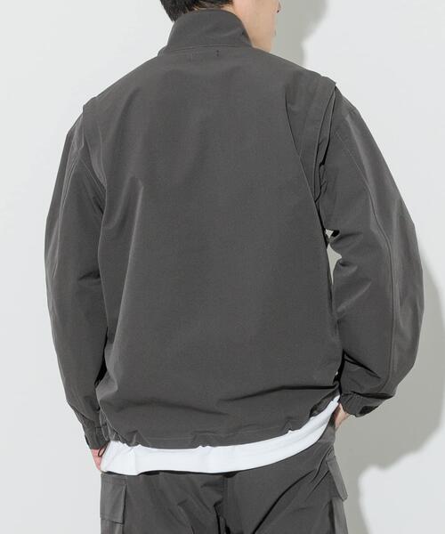 ITEMS URBANRESEARCH（アイテムズ アーバンリサーチ）の「ドライウェザー 2WAYハイネックブルゾン（その他アウター・メンズ・チャコールグレー/ブラック・MEDIUM/LARGE）」の8枚目の写真