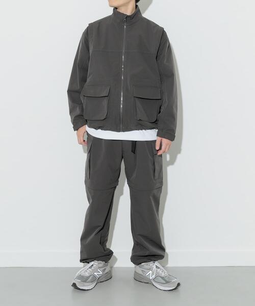 ITEMS URBANRESEARCH（アイテムズ アーバンリサーチ）の「ドライウェザー 2WAYハイネックブルゾン（その他アウター・メンズ・チャコールグレー/ブラック・MEDIUM/LARGE）」の9枚目の写真