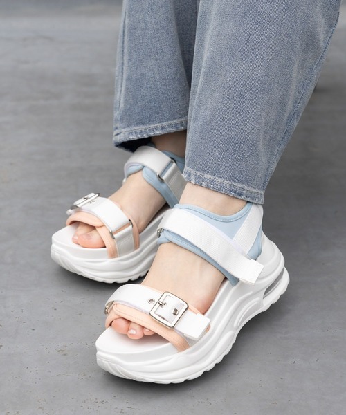 repipi armario(レピピ アルマリオ)の「クリアソールスポサン(サンダル・キッズ・アイボリー/シルバー/マルチ/ブラック・LARGE/MEDIUM/SMALL)」の4枚目の写真