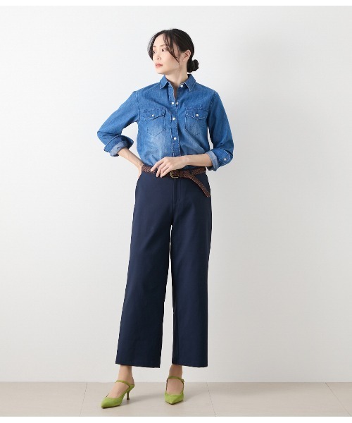NEWYORKER(ニューヨーカー)の「EDWIN 7.2オンス レギュラーカラーデニムシャツ(シャツ/ブラウス・レディース・ブルー・9号/11号)」の3枚目の写真