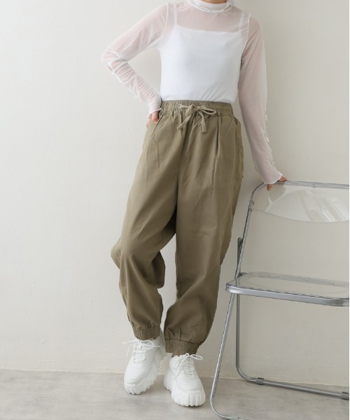 DEMETER(デメテル)の「厚底 凹凸ソール ワンカラー スニーカー(スニーカー・レディース・ホワイト/ブラック・S/L/M)」の20枚目の写真