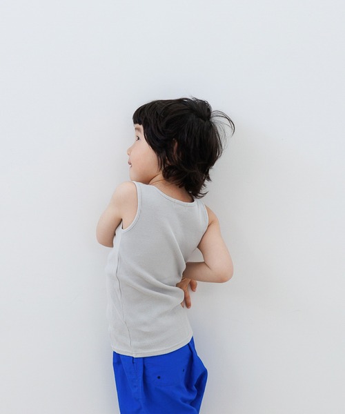 LOWRYS FARM(ローリーズファーム)の「リブタンク 289432(タンクトップ・キッズ・アイボリー/ブラック/グレー・110cm/150cm/140cm/120cm/130cm)」の7枚目の写真