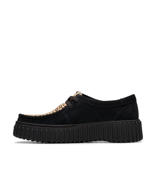 Clarks(クラークス)の「Clarks Torhill Bee(クラークス トーヒルビー)(モカシン/デッキシューズ・レディース・アニマル・25cm/23cm/24.5cm/24cm/23.5cm/22cm/22.5cm)」の2枚目の写真
