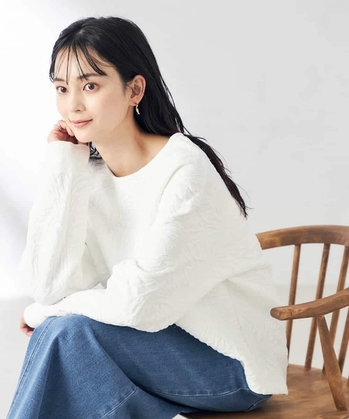 a.v.v(アーヴェヴェ)の「フクレジャガードトップス(Tシャツ/カットソー・レディース・アイボリー・40/38)」の5枚目の写真