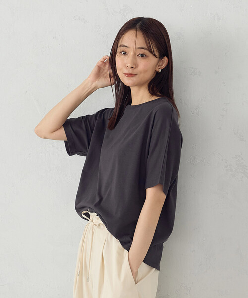 COMME CA ISM(コムサイズム)の「日本の色 Tシャツ "夜明けの海”(Tシャツ/カットソー・レディース・ブルー/マスタード/チャコール/アイボリー・LARGE/MEDIUM/SMALL)」の3枚目の写真