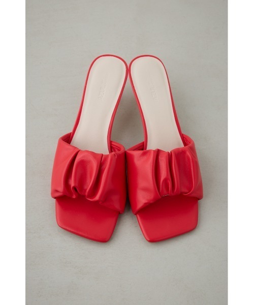 AZUL by moussy(アズールバイマウジー)の「ギャザーストラップスクエアトゥサンダル 靴(サンダル・レディース・アイボリー/ブラック/グレー/レッド・SMALL/MEDIUM/LARGE)」の10枚目の写真
