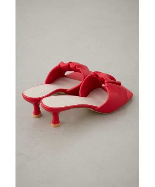 AZUL by moussy(アズールバイマウジー)の「ギャザーストラップスクエアトゥサンダル 靴(サンダル・レディース・アイボリー/ブラック/グレー/レッド・SMALL/MEDIUM/LARGE)」の9枚目の写真