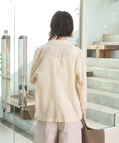 Rouge vif Anna(ルージュヴィフアンナ)の「エアリーシャツジャケット(テーラードジャケット・レディース・アイボリー/ブラック・フリー)」の5枚目の写真