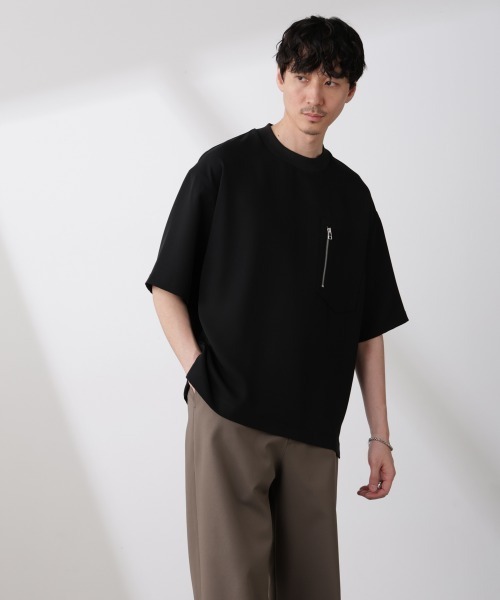 NANO universe(ナノユニバース)の「Epoche ZIP Tシャツ(Tシャツ/カットソー・メンズ・ブラック・L/M/S)」の2枚目の写真