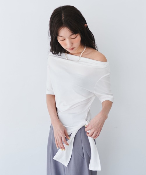 FMiBL（ファミル）の「ウエストデザインドレープトップス（Tシャツ/カットソー・レディース・ブラック/ホワイト/グレー・FREE）」の21枚目の写真