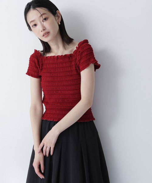 NATURAL BEAUTY BASIC（ナチュラルビューティーベーシック）の「◇シャーリングコンパクトカットソー（Tシャツ/カットソー・レディース・レッド/オフホワイト/ブラウン・FREE）」の3枚目の写真