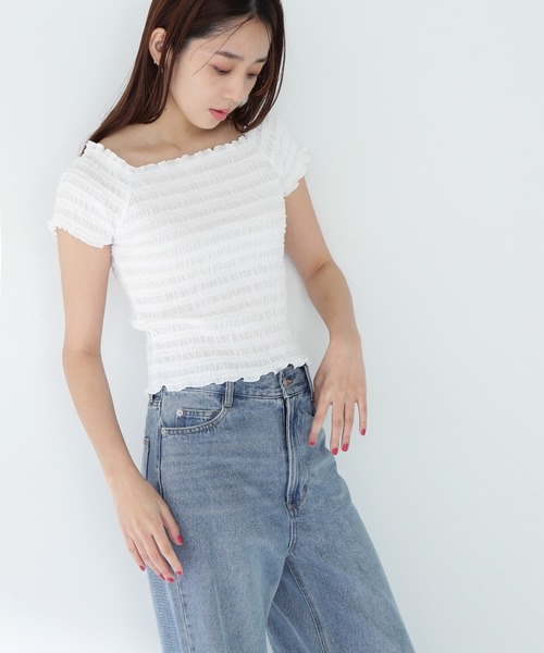 NATURAL BEAUTY BASIC（ナチュラルビューティーベーシック）の「◇シャーリングコンパクトカットソー（Tシャツ/カットソー・レディース・レッド/オフホワイト/ブラウン・FREE）」の4枚目の写真
