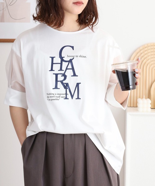 EGLANTINE(エグランティーヌ)の「EGLANTINE CHARM 箔ロゴプリント 袖光沢シアーカットソー 5分袖Tシャツ(Tシャツ/カットソー・レディース・チャコールグレー/オフホワイト/ブラック・40)」の4枚目の写真