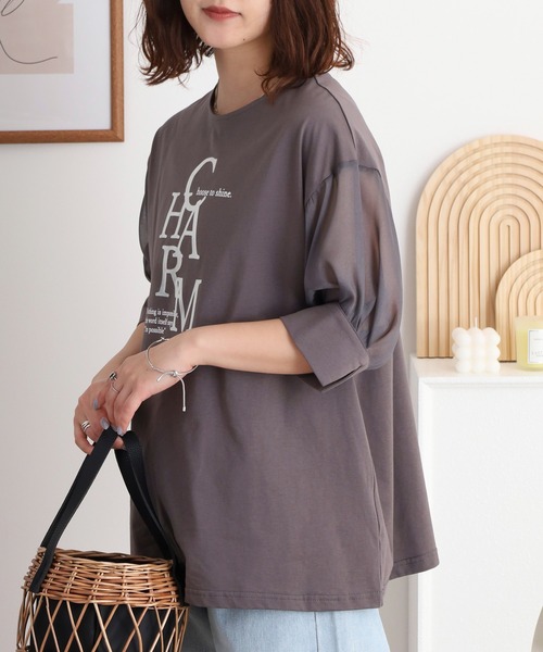 EGLANTINE(エグランティーヌ)の「EGLANTINE CHARM 箔ロゴプリント 袖光沢シアーカットソー 5分袖Tシャツ(Tシャツ/カットソー・レディース・チャコールグレー/オフホワイト/ブラック・40)」の14枚目の写真