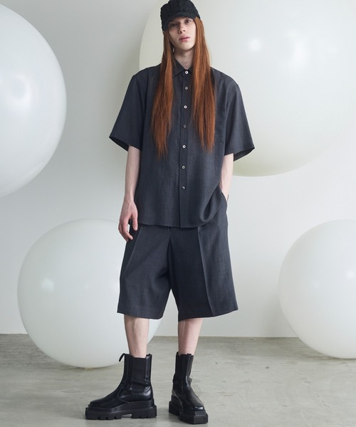 MAISON SPECIAL（メゾンスペシャル）の「《UNISEX》Triacetate Prime-Wide Shorts/トリアセテートプライムワイドショーツ【MAISON SPECIAL/メゾンスペシャル】（その他パンツ・メンズ・チャコールグレー/ブラック/グレイッシュベージュ/ブルー・0/1/2）」の10枚目の写真