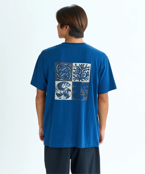 Quiksilver(クイックシルバー)の「EVO INTERCONNECTED S /クイックシルバーレギュラーフィットバックプリント半袖Tシャツ(Tシャツ/カットソー・メンズ・カーキ/ブラック/インディゴブルー/ホワイト・X-LARGE/LARGE/MEDIUM)」の2枚目の写真