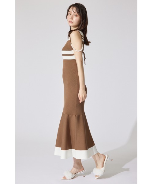 【美品】リエンダ　フェイクパール　ニットワンピース フェイクパールショルダージャガードニットワンピース（rienda