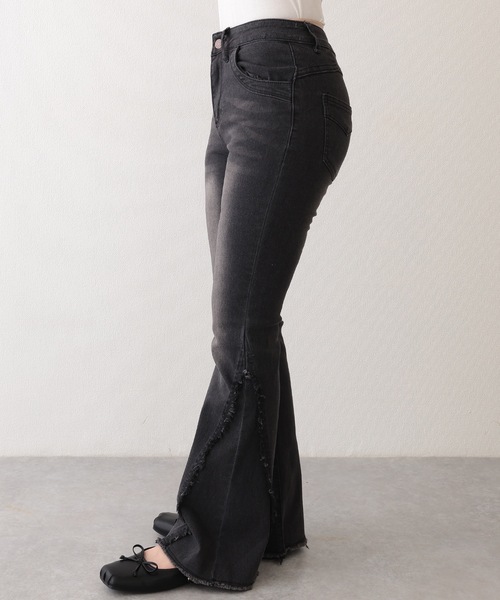 Lace Ladies(レースレディース)の「ヴィンテージ風 フリンジ ストレッチ フレア デニムパンツ(デニムパンツ・レディース・ブルー/ブラック・L/M/S/XL)」の11枚目の写真