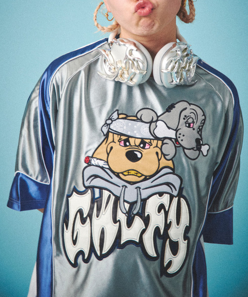 GALFY/ガルフィー』病みに争いしサイバーTシャツ（Tシャツ
