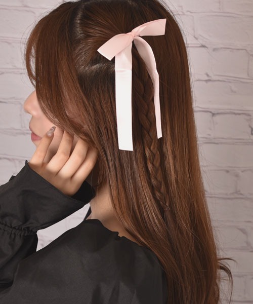 VIBGYOR Women（ヴィブジョー　ウィメン）の「【float】サテン リボン ヘアゴム【2個セット/12色展開】（ヘアゴム・レディース・ホワイト/ブラック/ネイビー/グレー/オフホワイト/ミント/ワインレッド/ラベンダー/チョコ/ベビーピンク/スモークピンク/グレー系・FREE）」の10枚目の写真