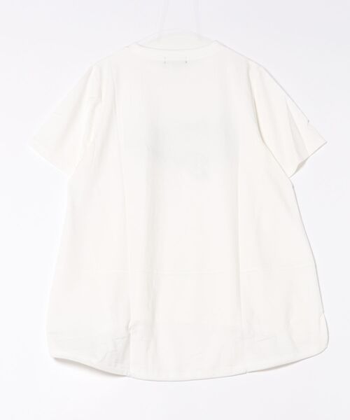 Bou Jeloud(ブージュルード)の「箔エンボスロゴチュニック(Tシャツ/カットソー・レディース・オフホワイト/キャメル/ブラック・FREE)」の6枚目の写真